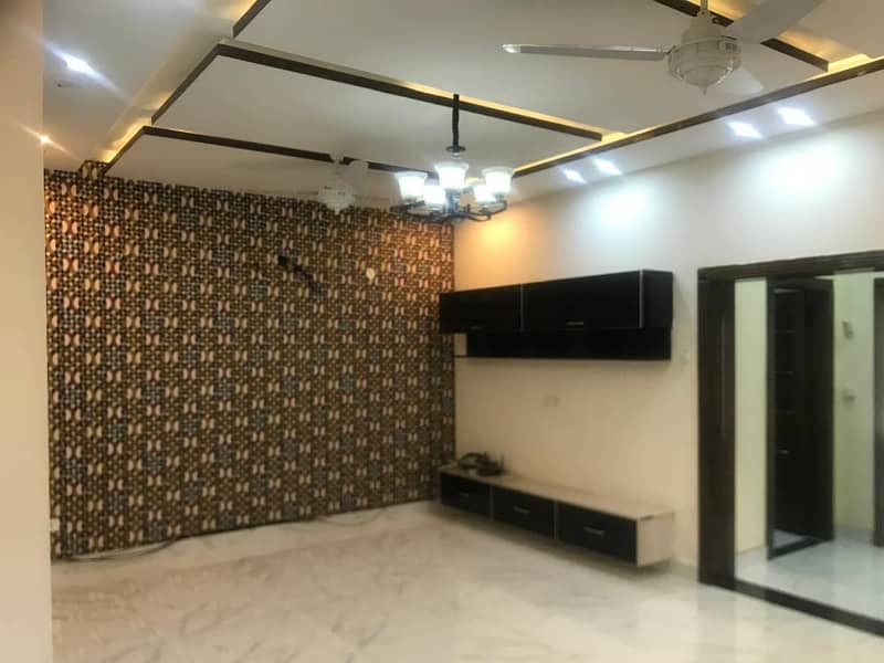 10 Marla Upper Portion Lower Lock For Rent In JANIPER Block BAHRIA Town Lahore 2