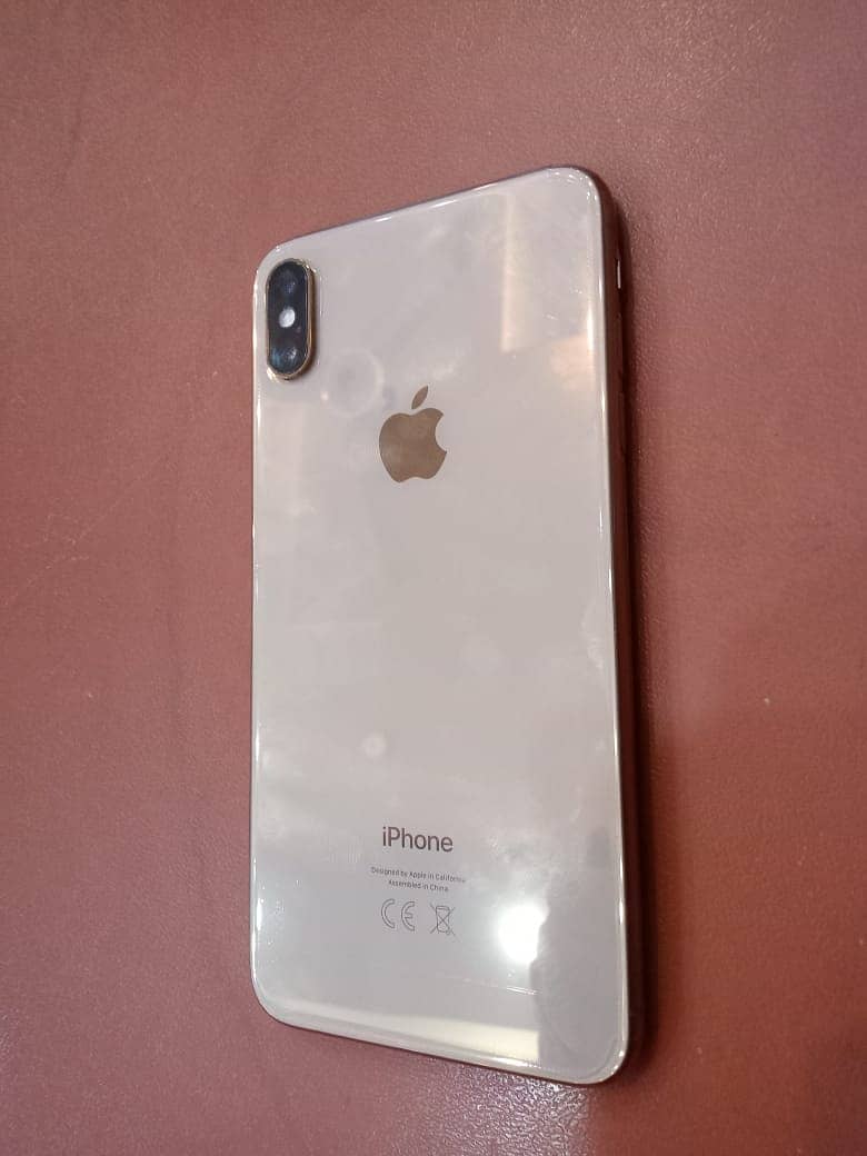 iphone XS Max 256gb Non PTA with Apple 20W Charger 1