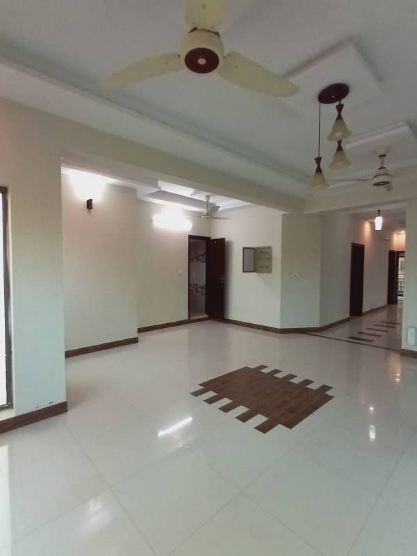 10 Marla triple-story & corner house for sale in Bahria Town Ph;4 Rawalpindi 10