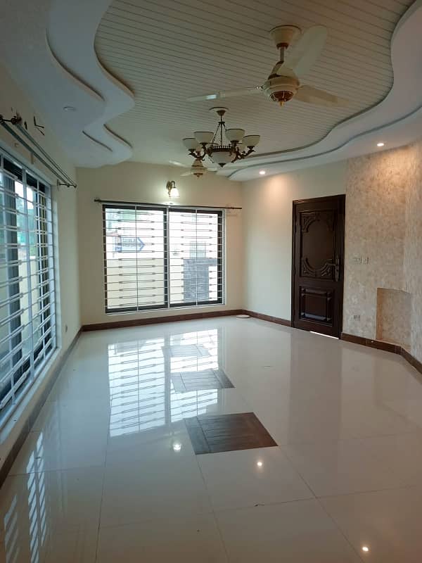 10 Marla triple-story & corner house for sale in Bahria Town Ph;4 Rawalpindi 18