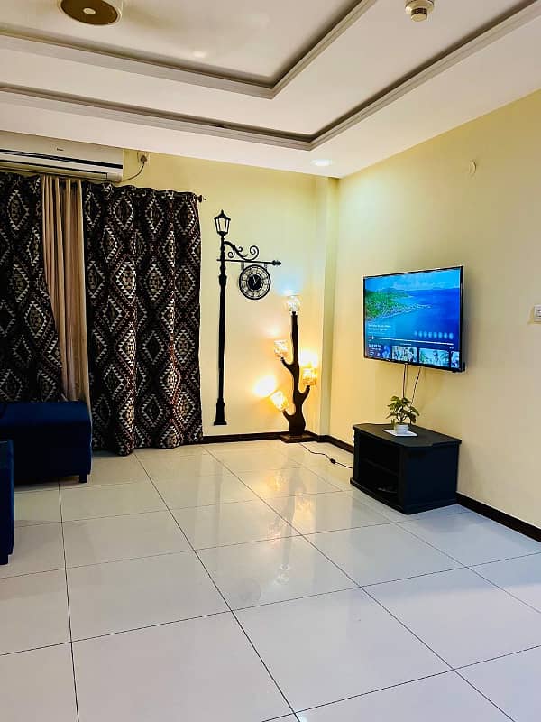 Per day flat one bed fully furnished available bahria heights 1 6