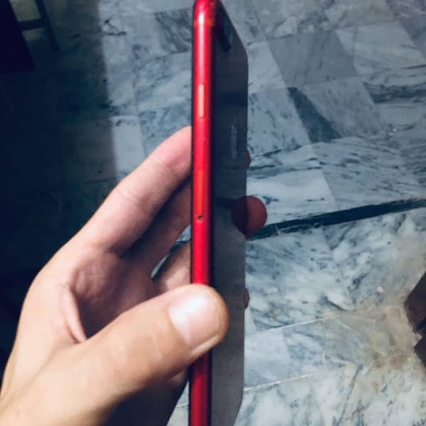 I want urgently sale iPhone 7 Plus red lush condition 35GB pta approve 4