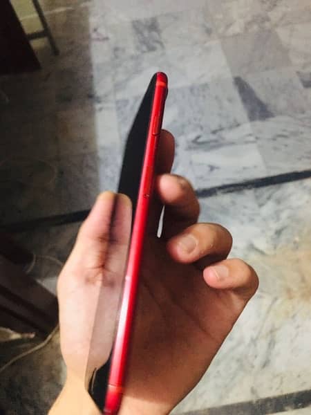 I want urgently sale iPhone 7 Plus red lush condition 35GB pta approve 7