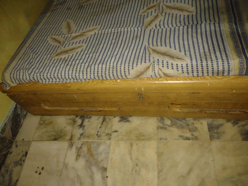 king size bed with matress 1