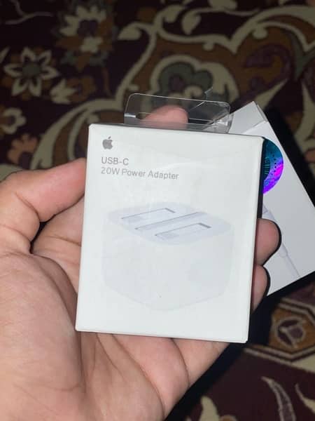 Apple original 20w 3 pin shoe charger & lighting to c type lead 0