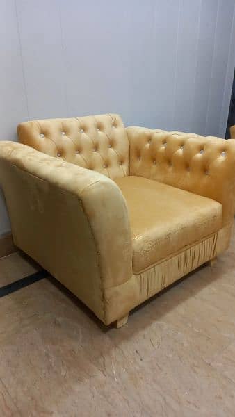sofa set , and good condition newly poshish 2