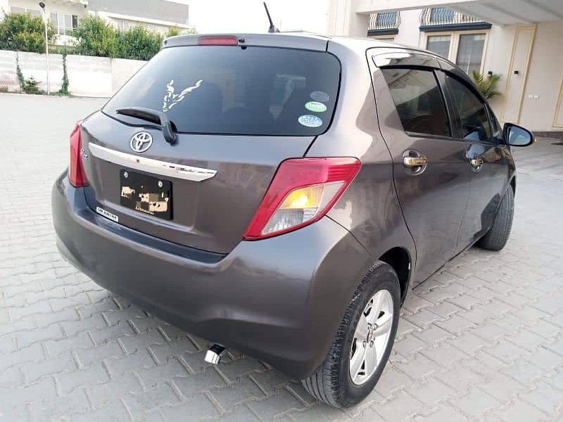 Vitz 12 11