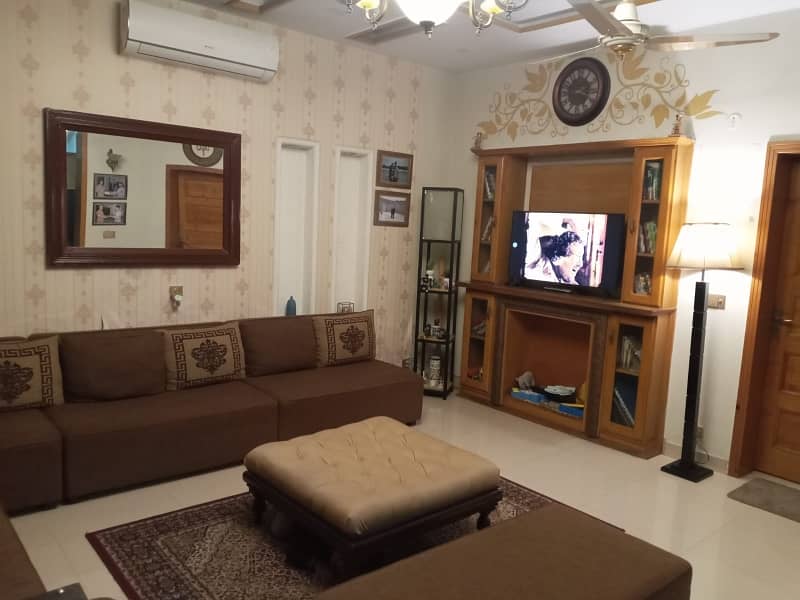10 Marla Brand New Luxury Furnished Lower Portion For Rent In Bahria Town Lahore 6