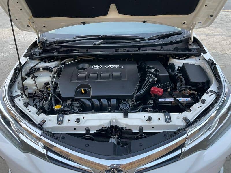 Total Genuine Toyota Altis Grande 1.8 VVT-i 2017 Model 16