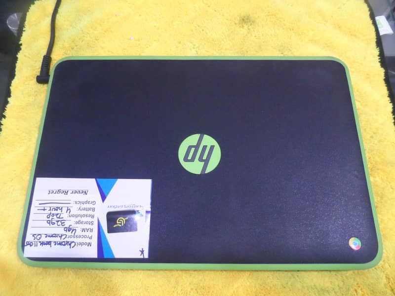 HP 11G5 Chromebook 4GB RAM , 32GB Storage Built in Playstore ! 2