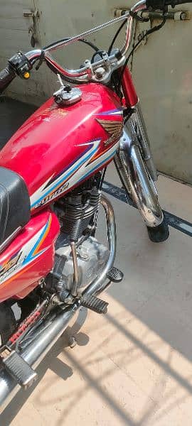 Honda CG125 (16 Model) Rawalpindi No. 2