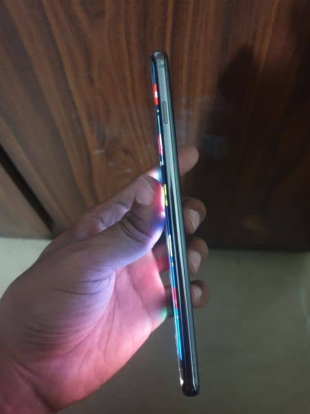 Samsung Galaxy S10 Plus 8gb 128gb in mint Condition 6