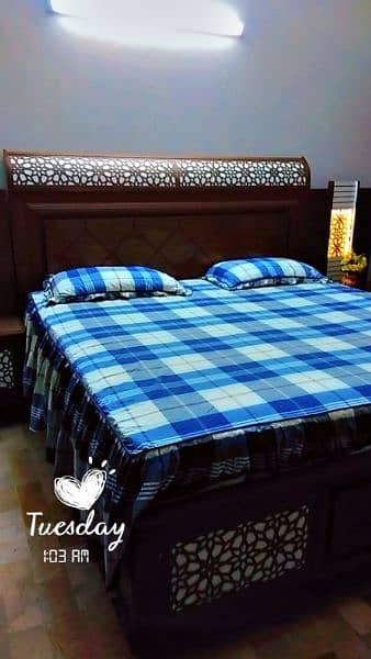 Wooden complete Bed set 3