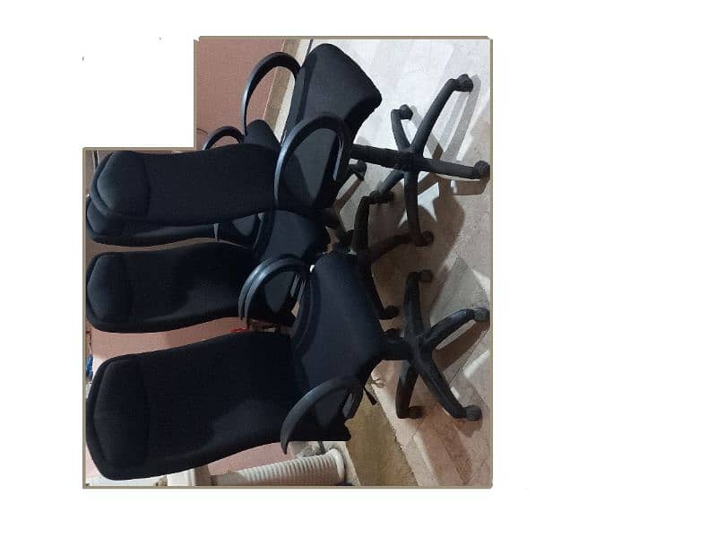 Slightly Use Officys Master Executive Chairs Available 1