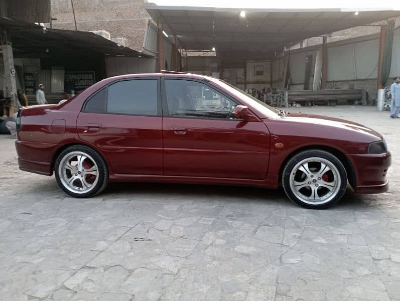 Mitsubishi Lancer 1998 1