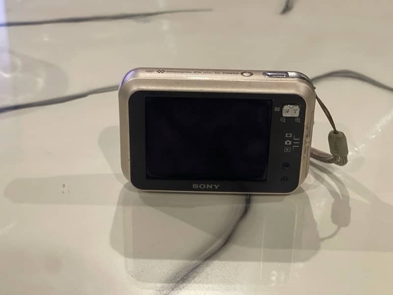 Sony Cybershot 10.1 3