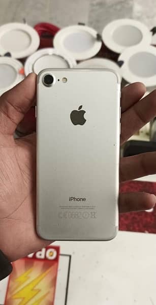 iphone 7 128 gb pta approved 4