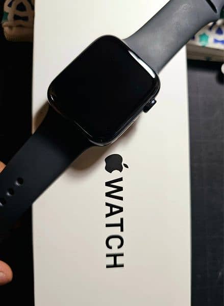Apple Watch SE 2nd Gen 44mm 3