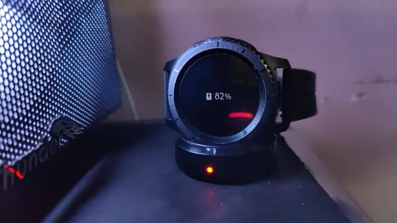 Samsung gear S3 watch 0