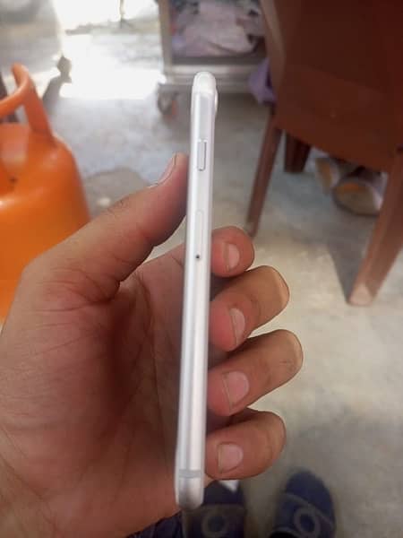 iPhone 8 pta approved 64 gb all ok 4