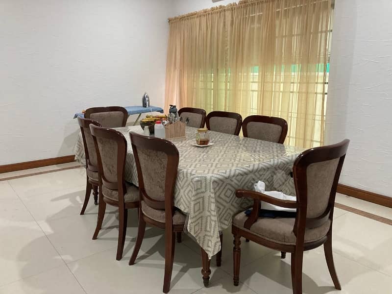 DHA Phase 4 Executive Class Furnished Kanal Banglow With Garnator Back up power For Rent 2