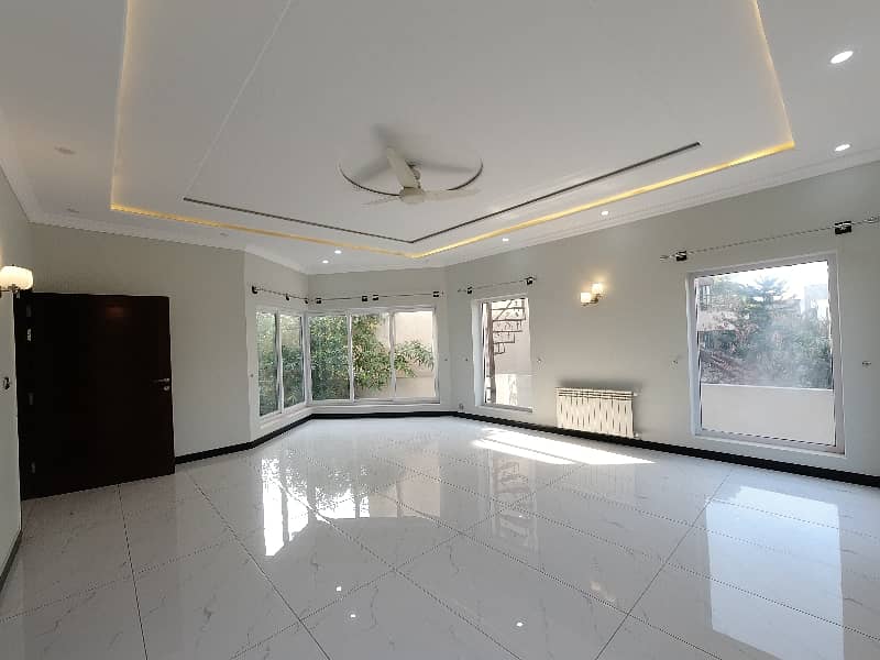 Unoccupied On Excellent Location House Of 26 Marla Is Available For Sale In Bahria Town Rawalpindi 12
