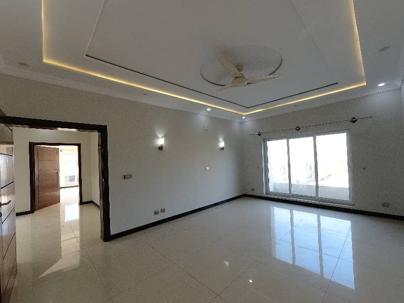 Unoccupied On Excellent Location House Of 26 Marla Is Available For Sale In Bahria Town Rawalpindi 46