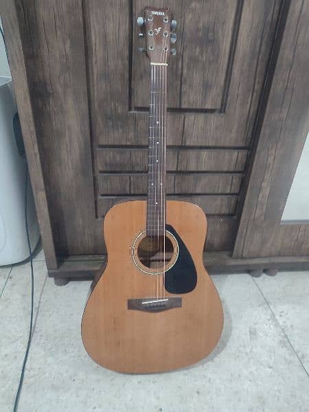 Yamaha F310 Acoustic Guitar 0