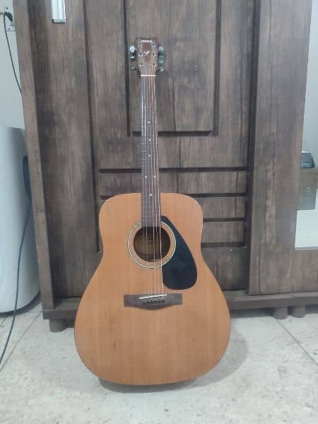 Yamaha F310 Acoustic Guitar 2
