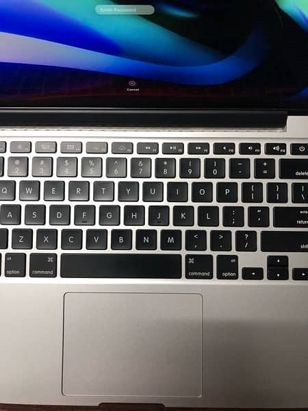 Macbook Pro 13" Inch 2015 i5 4