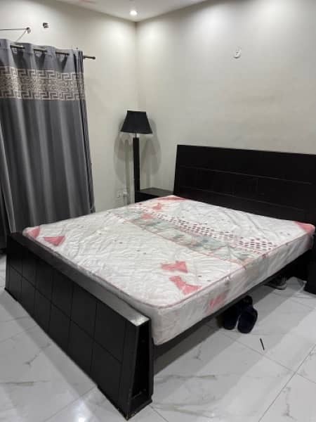 kING BED, DOUBLE BED SET 1