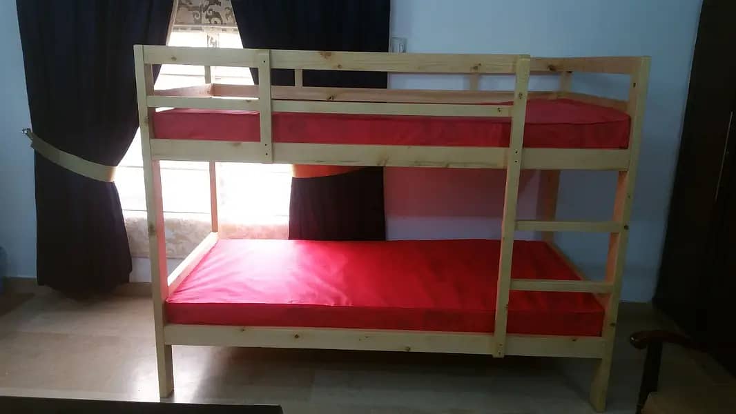 wood bunk size 2.5x5 feet Made of Malaysian pine wood 7 years warranty 3