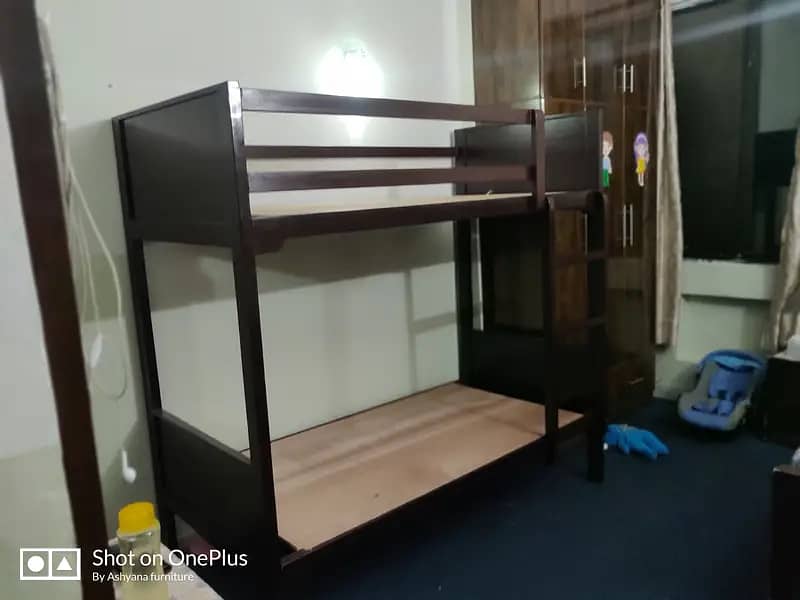 wood bunk size 2.5x5 feet Made of Malaysian pine wood 7 years warranty 9