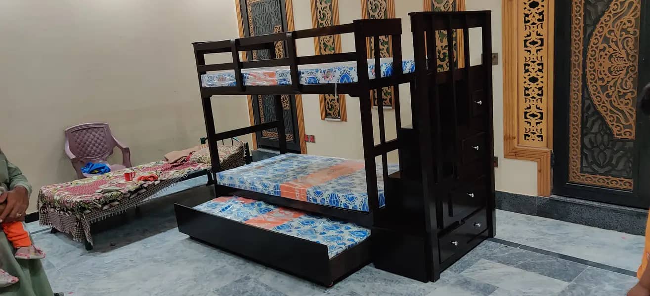 wood bunk bed with drawers size 2.5*5 feet made of pine wood 2