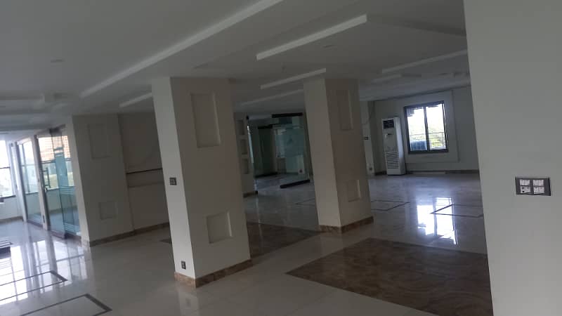 Blue Area Office 3200 Square Feet Jinnah Avenue For Rent 6
