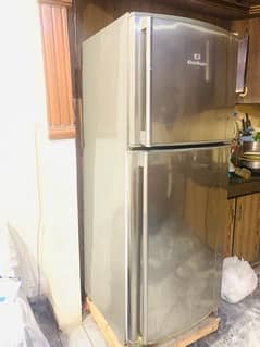 2 Door Dawlance Fridge Urgent Sale