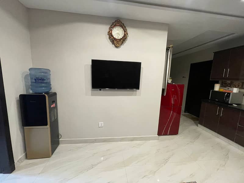 Two Bed luxury Fully Furnished Apartment For Rent in Bahria Town Lahore 12