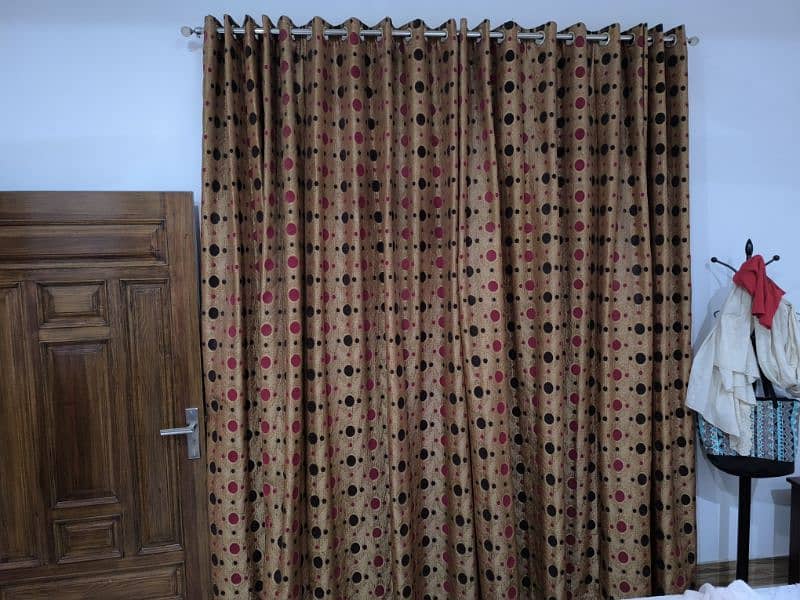 curtains available in mint condition 1