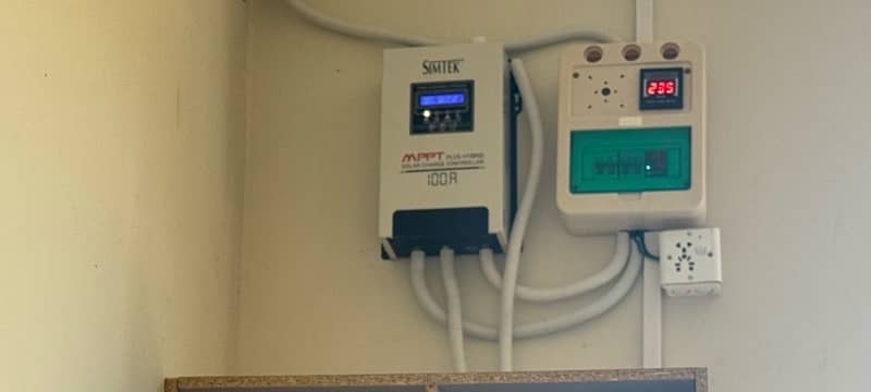 SIMTEK charge controller 100AM 1