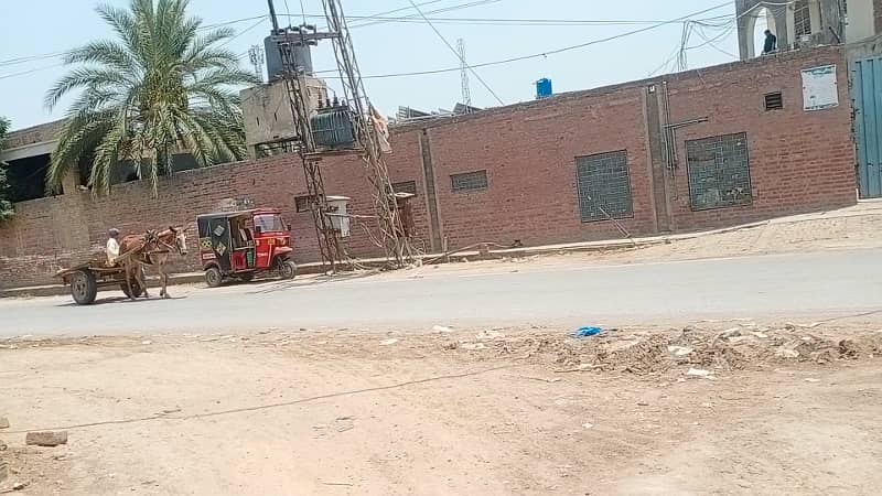 3 Marla hall/ basement for sale near Ferozpur Road and new defence road kahna nau Lahore 7