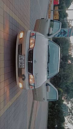 Nissan Sunny 2000