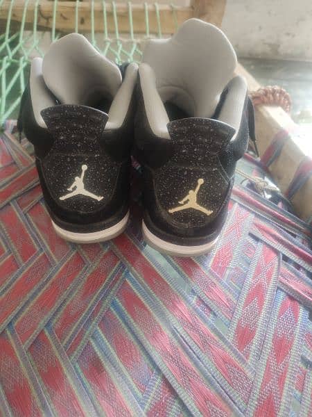 like new branded shoes Jordan 3