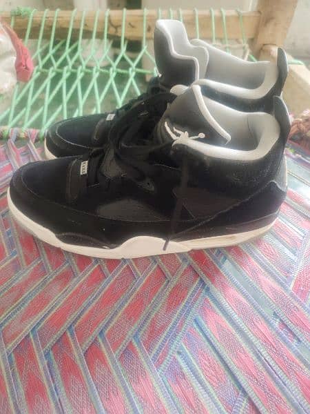 like new branded shoes Jordan 6