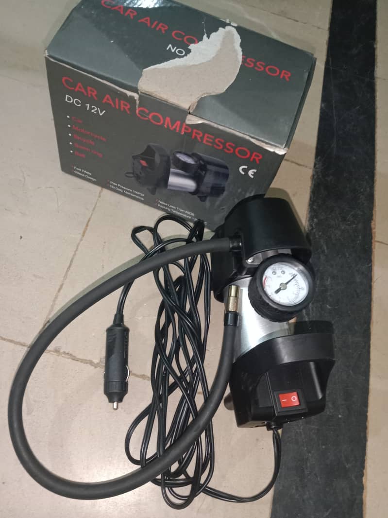 Car air compressor 12v 5 month used in new condition 2