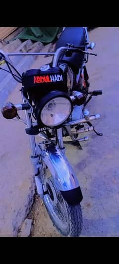 Honda 100 bike full ok bike Condition 10;10 ha ajk ka num ha exchange