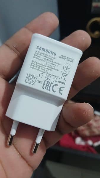 Samsung 15W Fast Charger 2