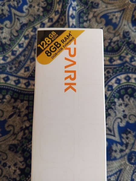 techno spark c20 Ram 4+4 ROM 128 1