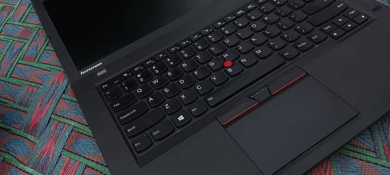 Lenovo neat and clean Core i5 5th generation 10