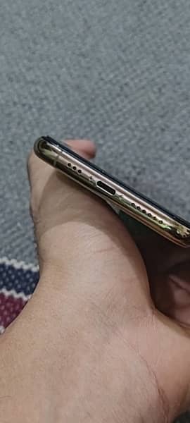 iPhone Xs Pta aprd  64gb with box for sale 1