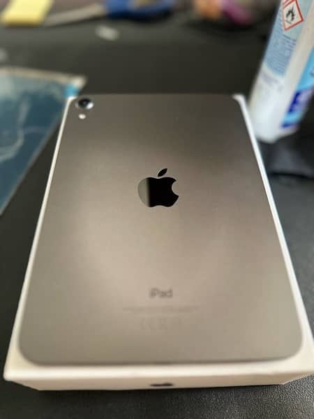 iPad Mini 6 (64 Wi-Fi) 2